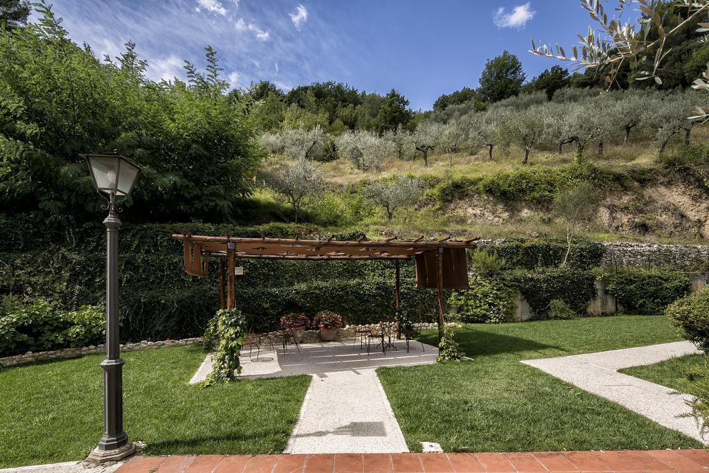 La Macchia Hotel Spoleto Exterior photo